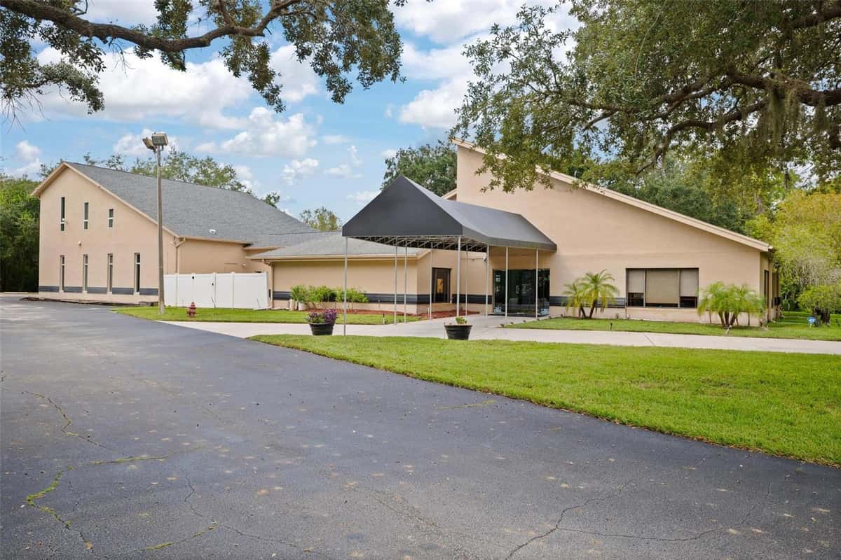 3730 TAMPA ROAD