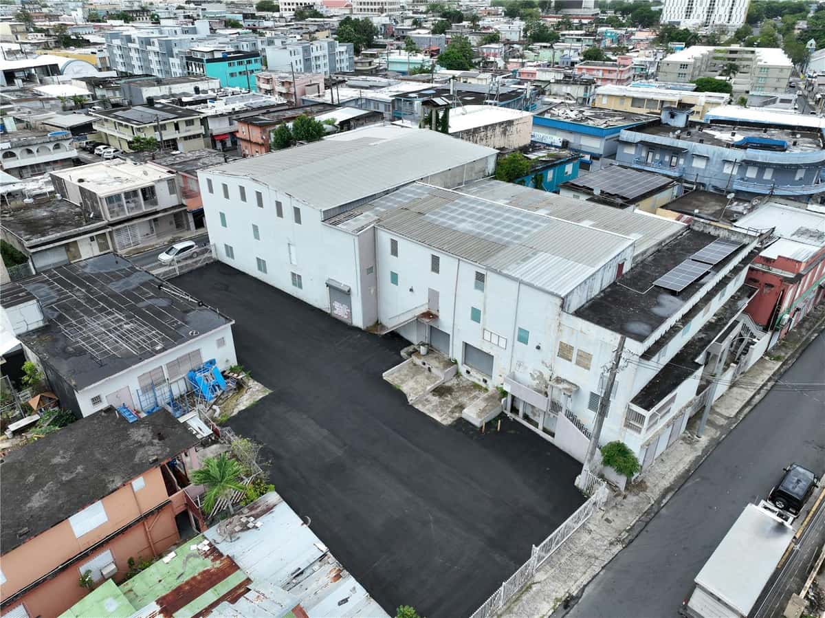 PR 33 AV RAFAEL CORDERO #110