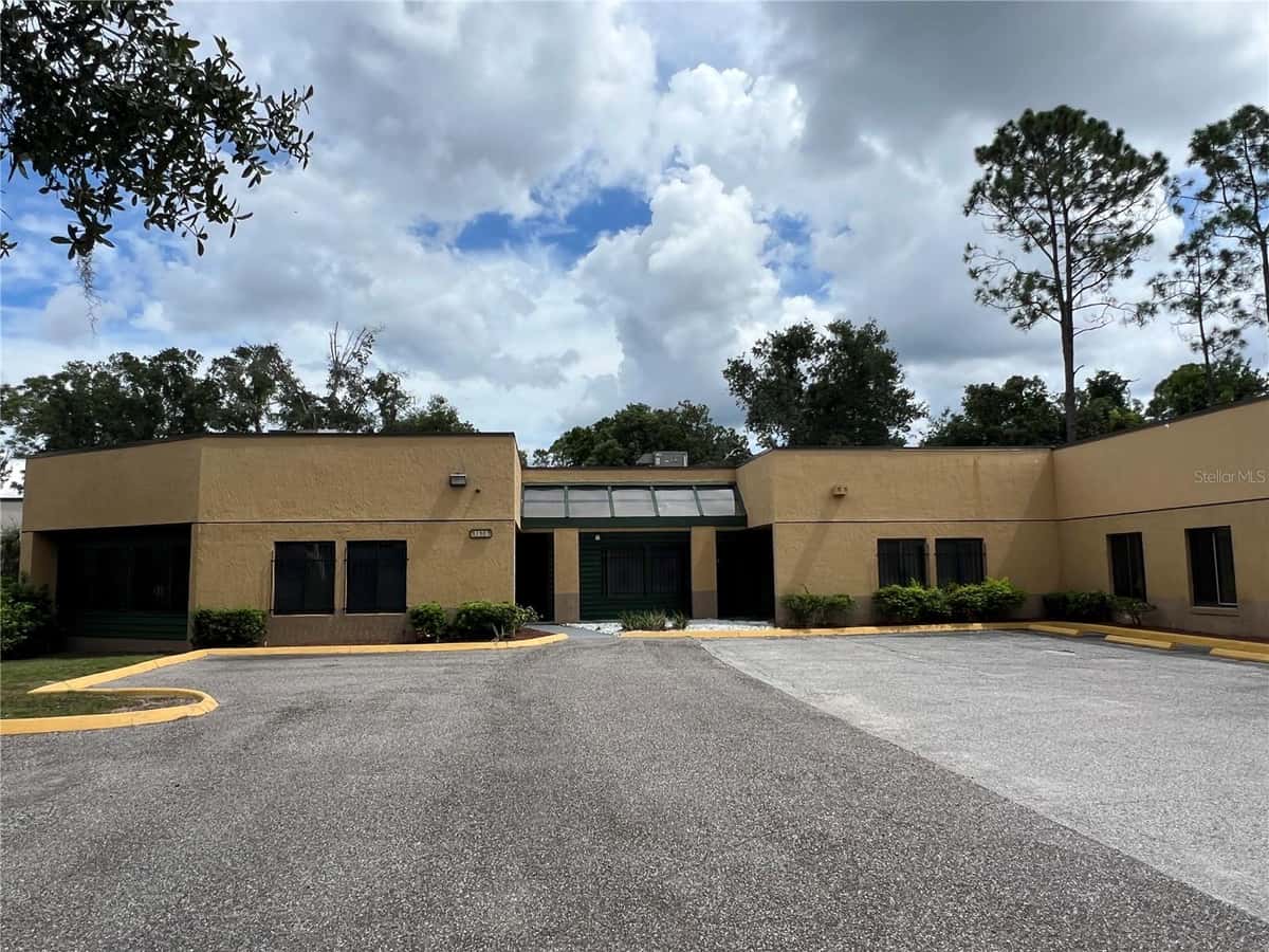 1173 SPRING CENTRE SOUTH BOULEVARD