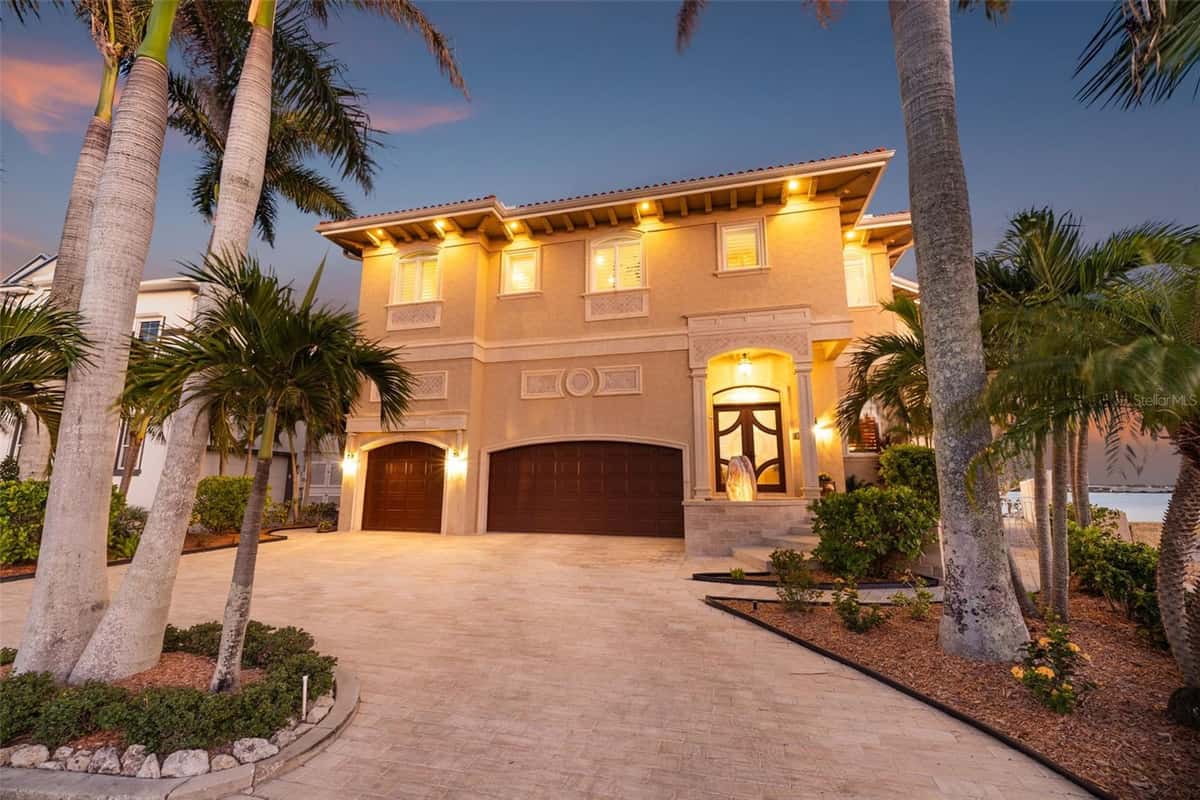 2165 LOUISA DRIVE