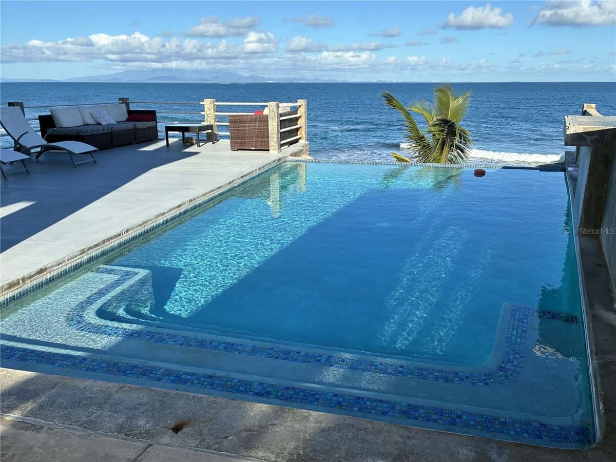 365 NORTH SHORE POINTE