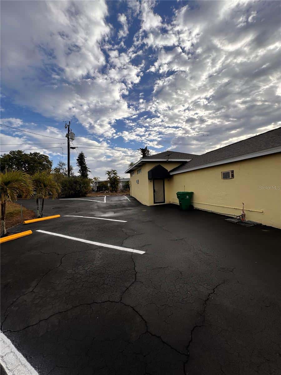 1221 MCCALL ROAD