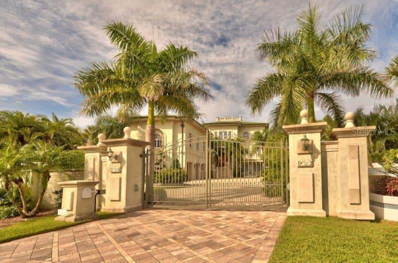 220 GULF BOULEVARD