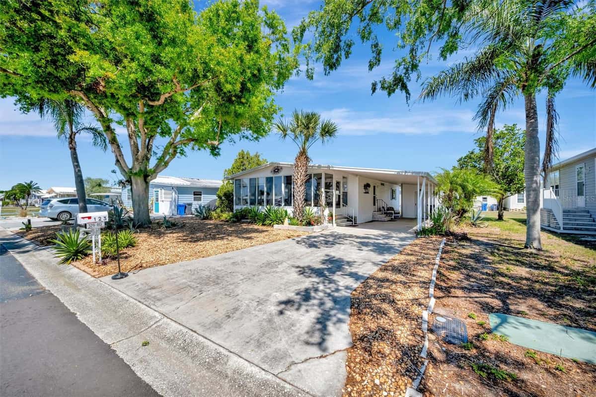 123 SAINT THOMAS CIRCLE
