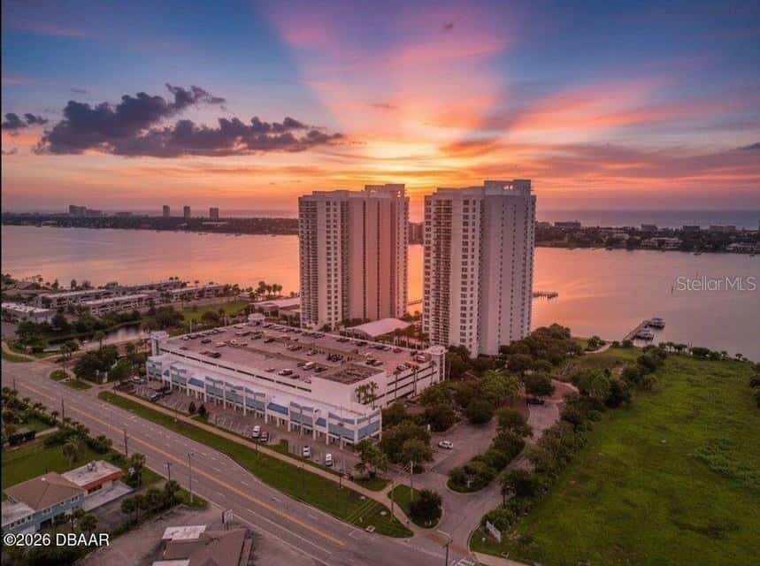 231 RIVERSIDE DRIVE