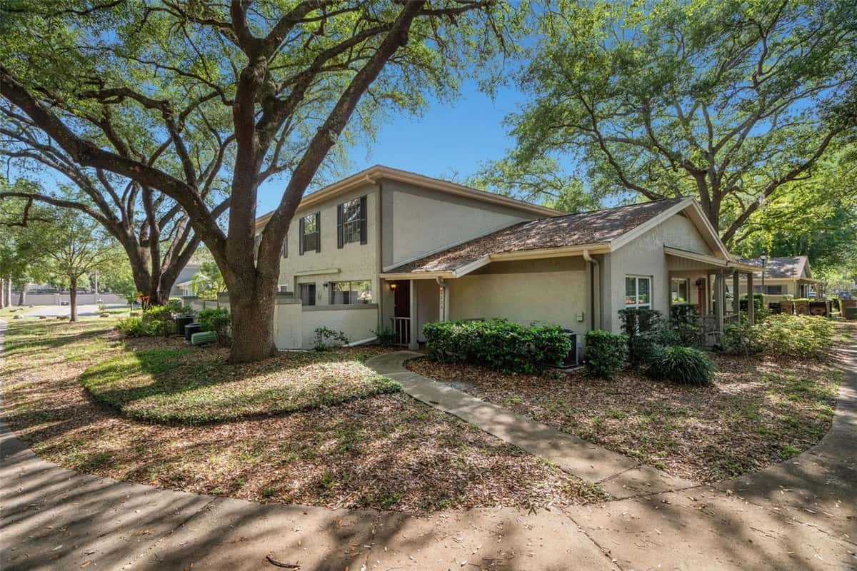 6322 TREETOP CIRCLE