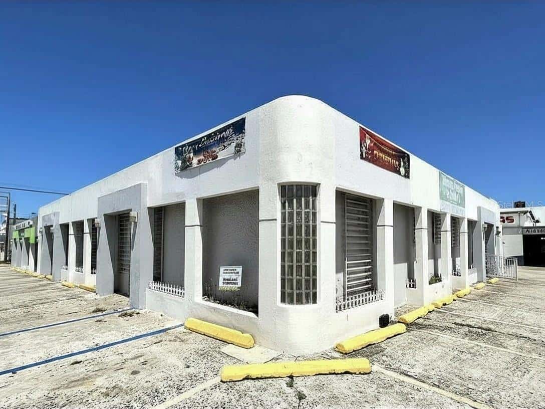 Z40 LAUREL AVENUE