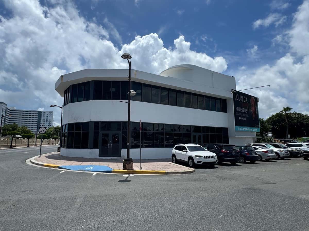 1064 AV. ISLA VERDE