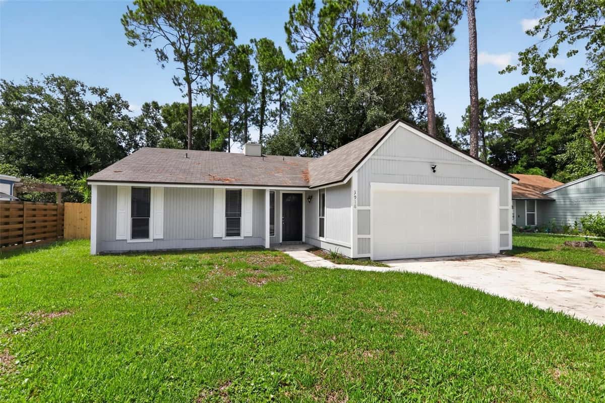 3918 PINE BREEZE ROAD