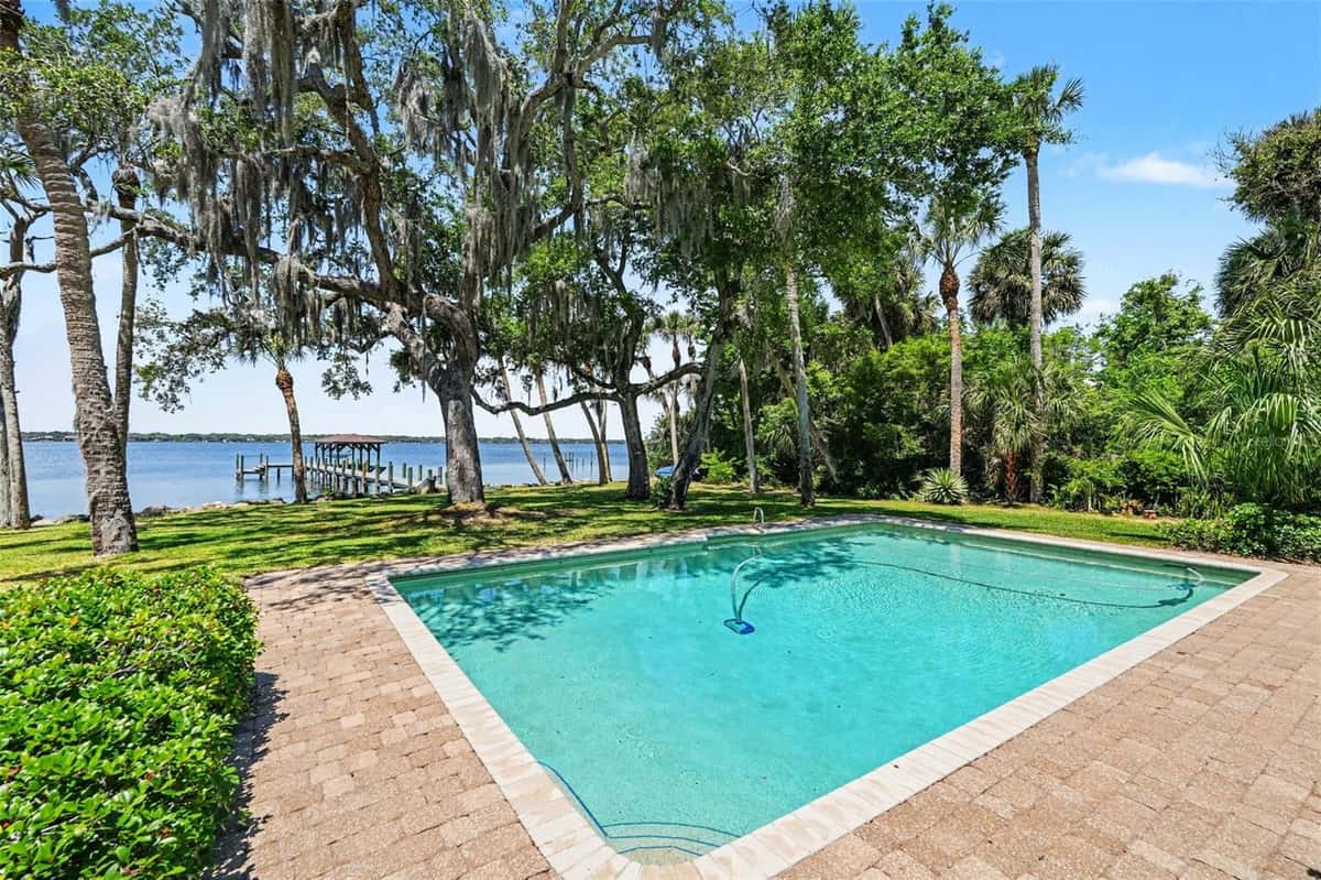 4137 CROOKED MILE ROAD