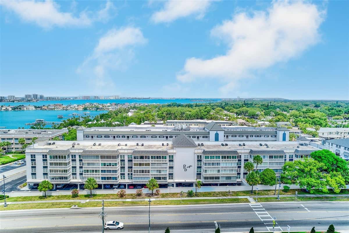 131 BLUFF VIEW DRIVE
