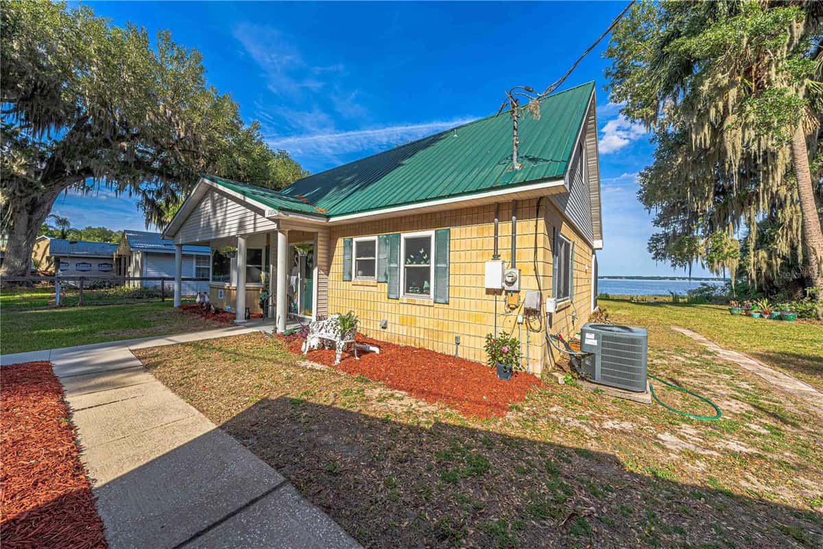 11690 132ND STREET ROAD