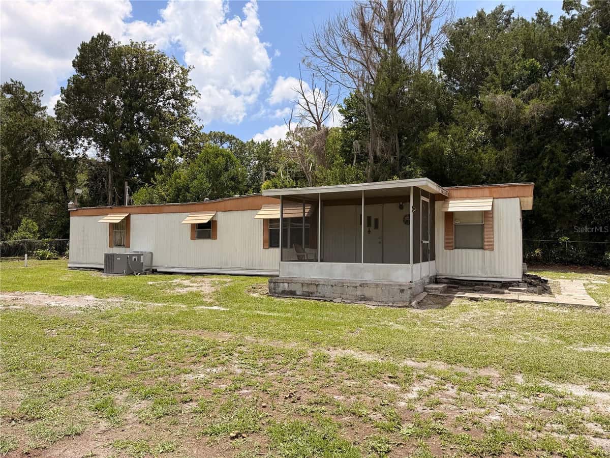 8582 ADMIRAL BYRD LANE