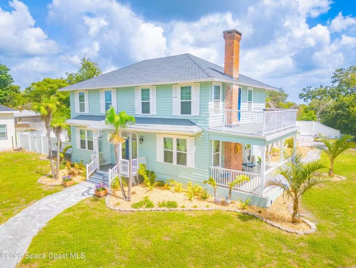 308 BELLAIR DRIVE