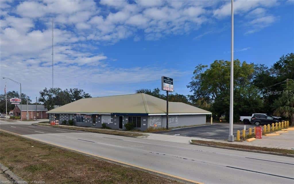 746 US HIGHWAY 27