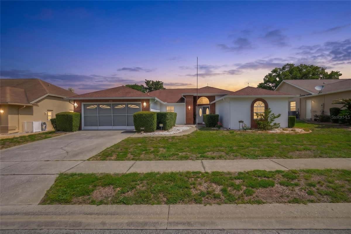 3943 FIELDWOOD COURT