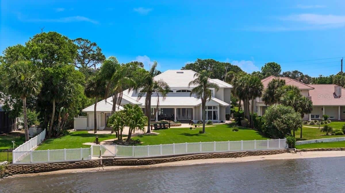 626 RIVERSIDE DRIVE