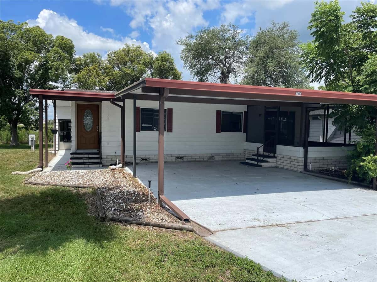 2102 CANOPY CIRCLE