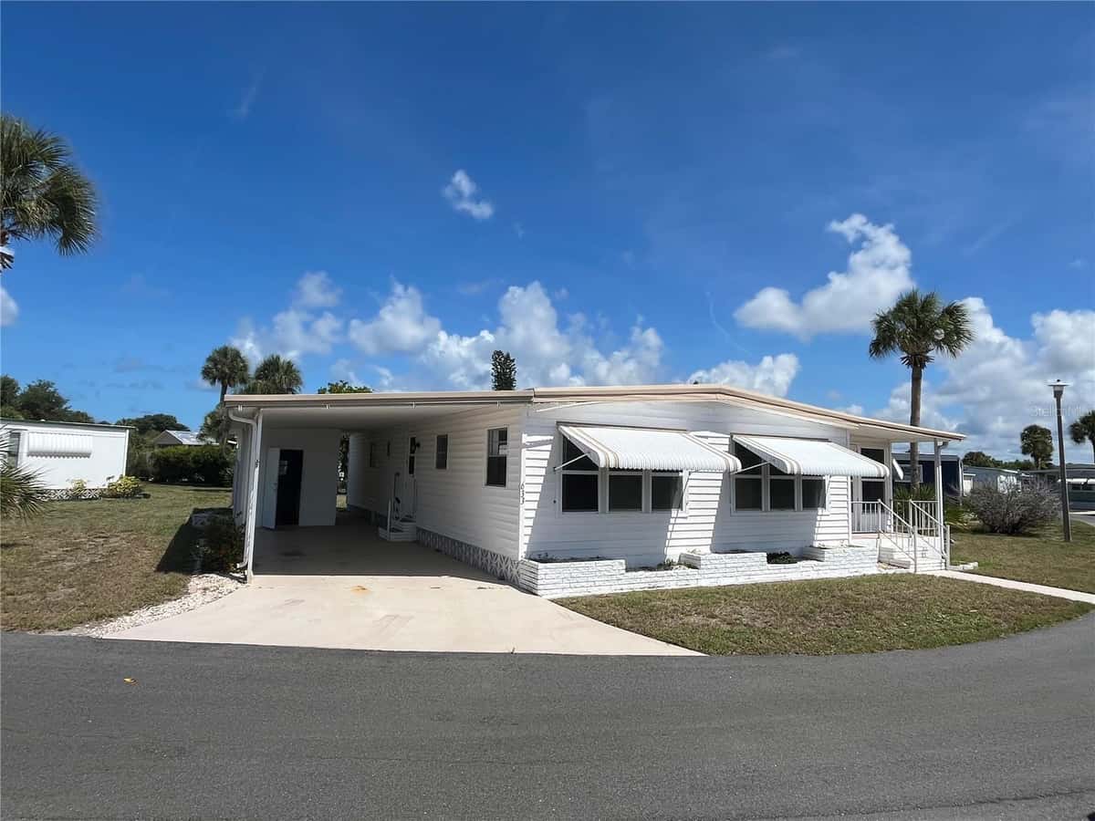 633 COMO DRIVE