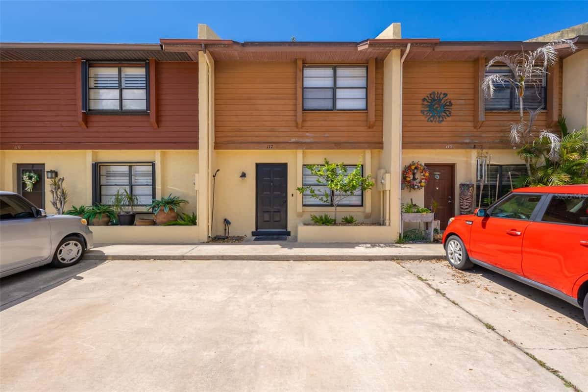 117 HARBOR DRIVE