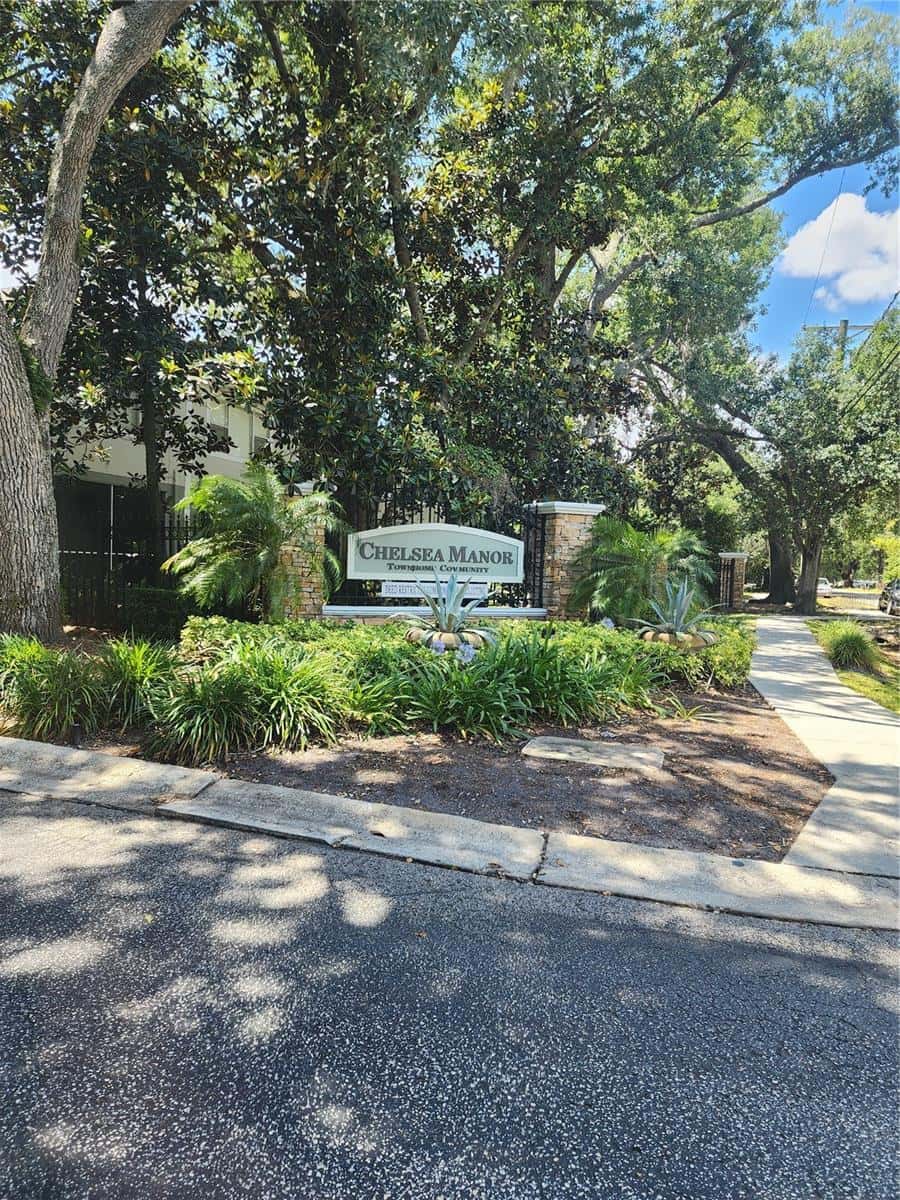 2102 ROTTWELL COURT