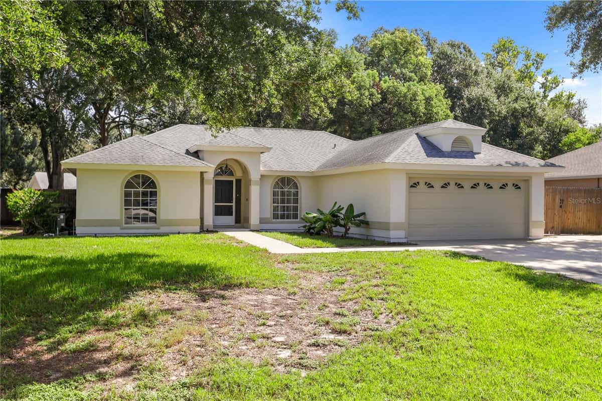 2635 LAKE LANDING BOULEVARD