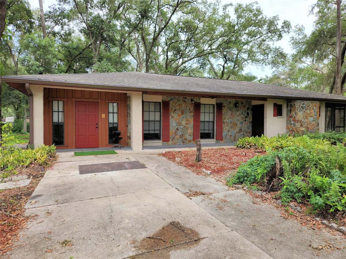 11318 BRIGHTWOOD DRIVE
