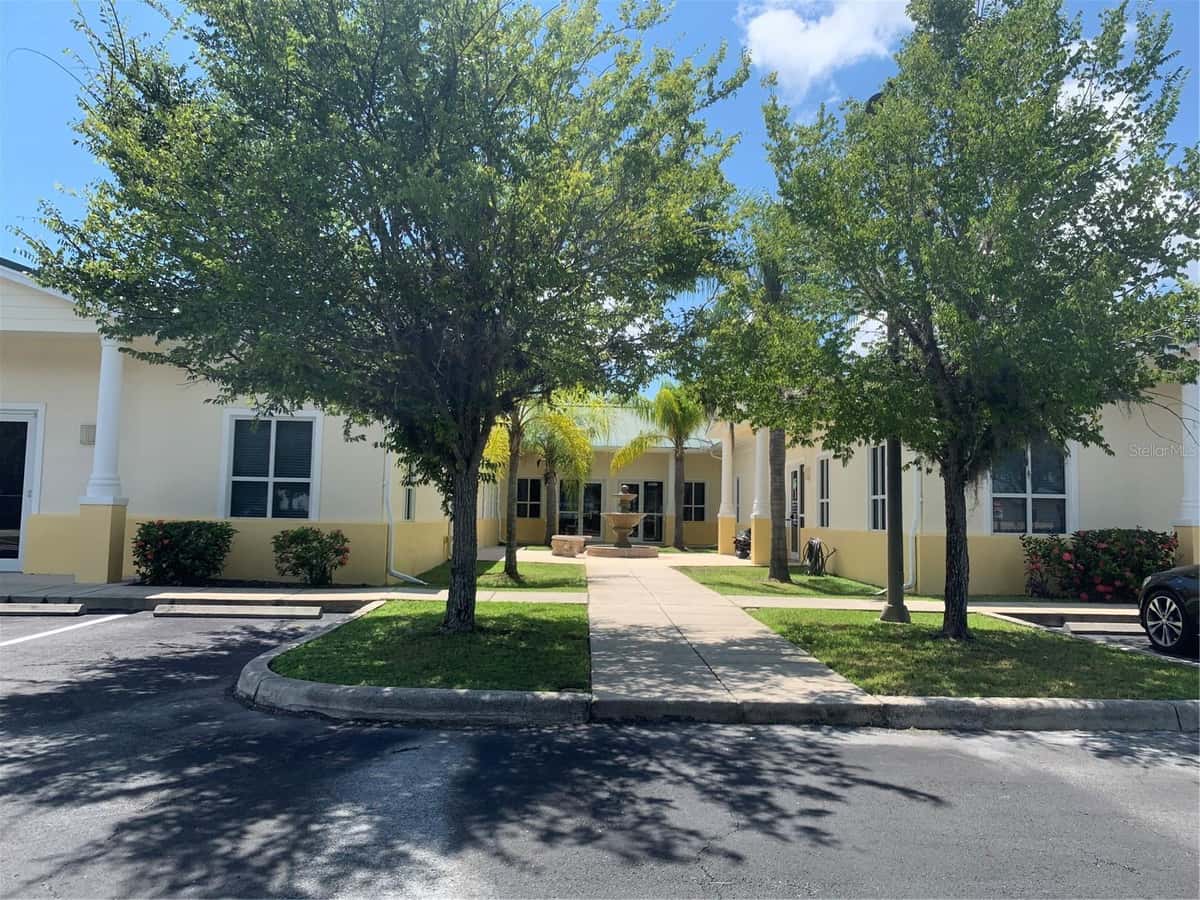 5586 BROADCAST COURT