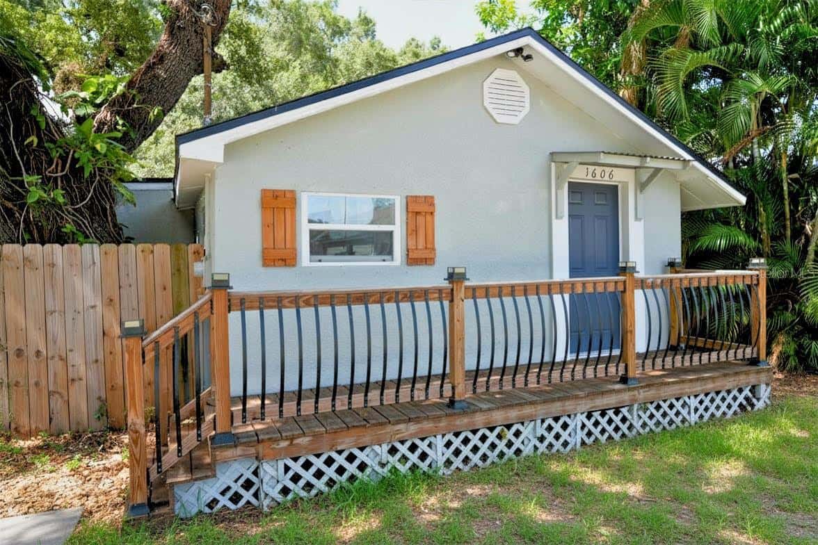 1606 OSBORNE AVENUE