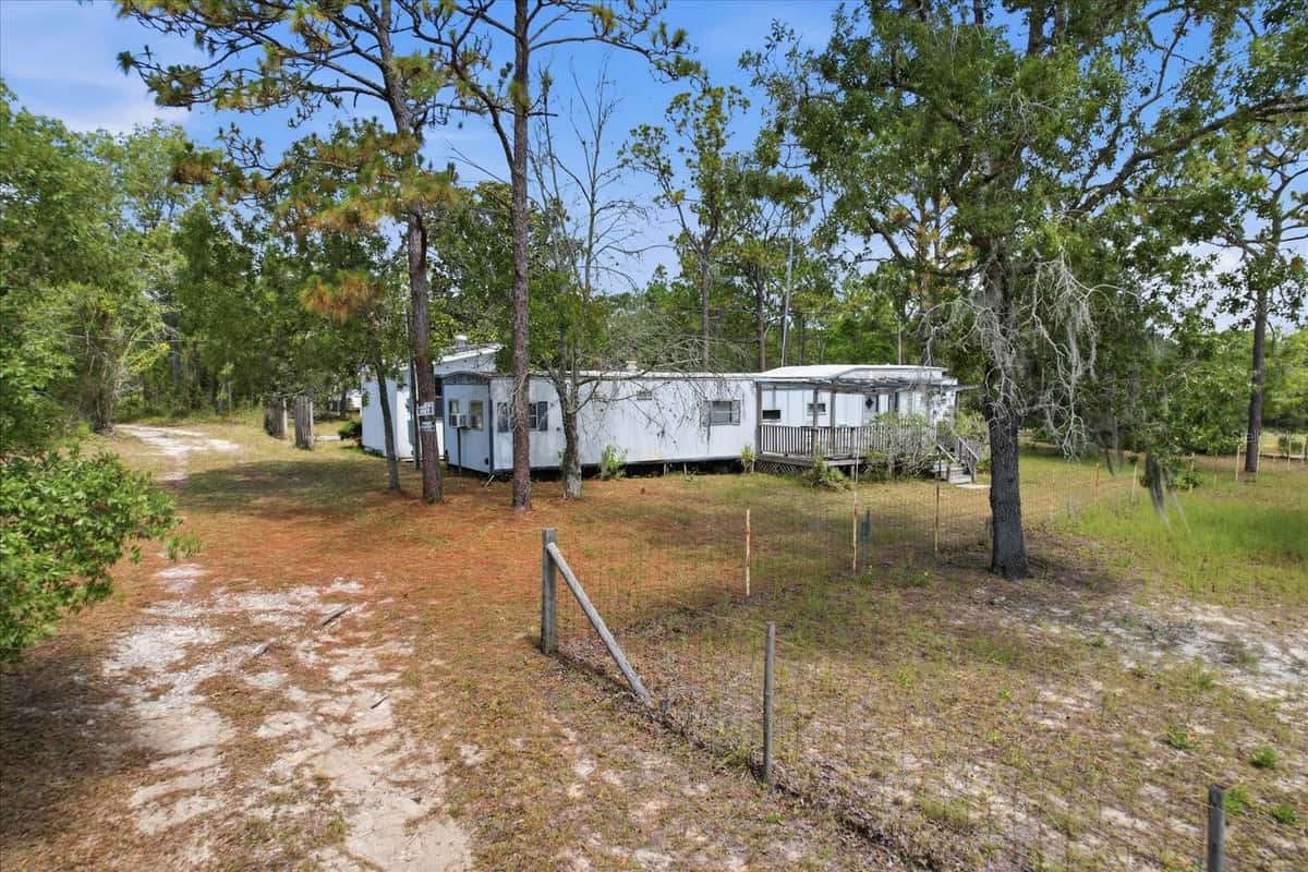 4675 ROSES COURT