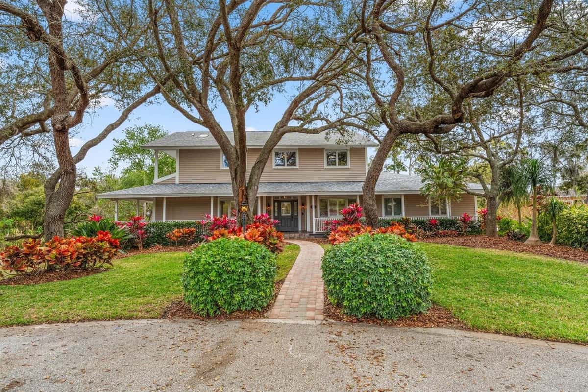 1543 STURBRIDGE COURT