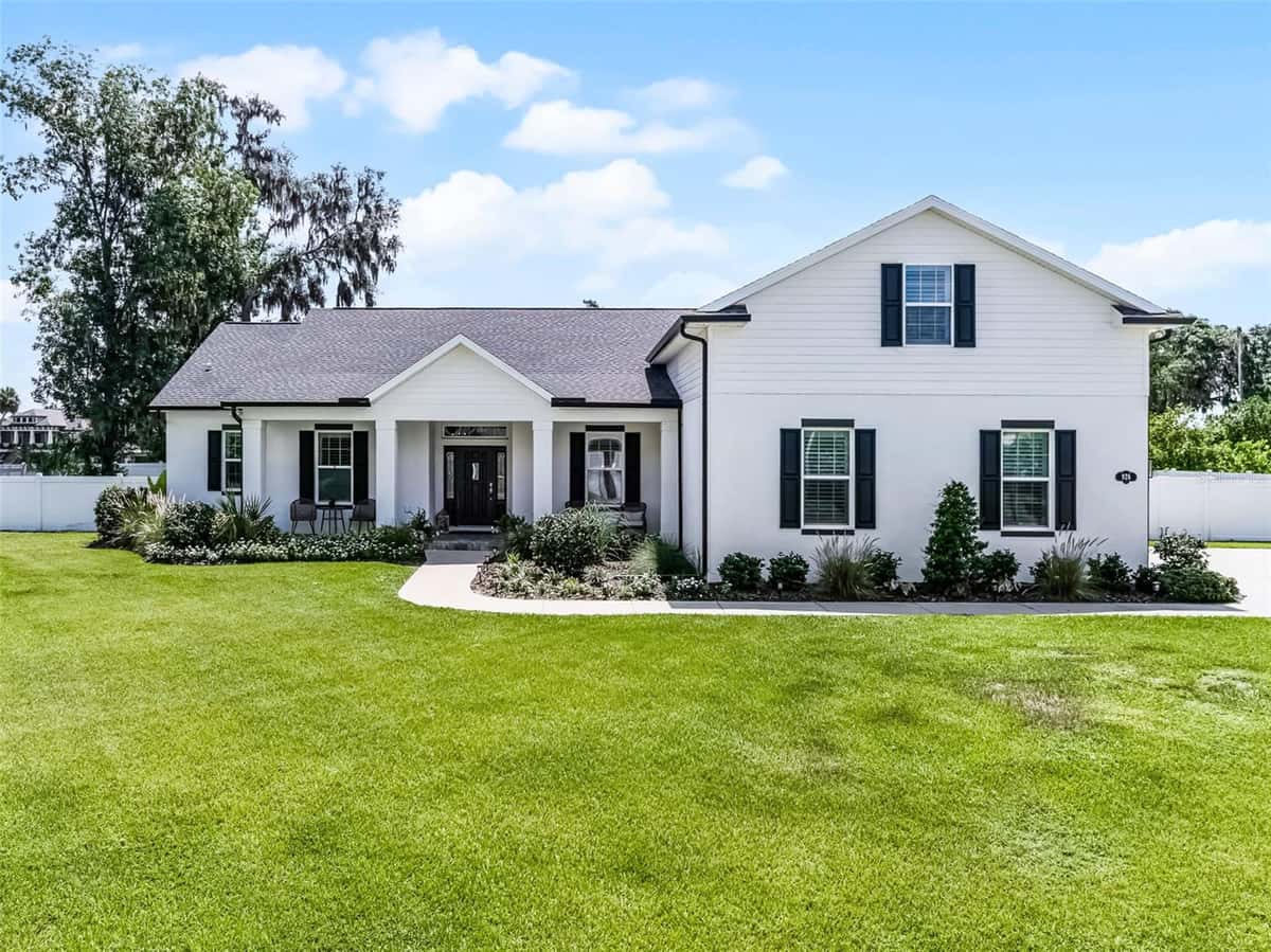 926 JOHN CRESSLER DRIVE