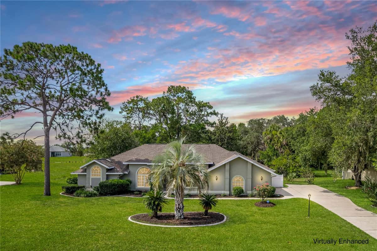 1154 TRIPLE CROWN LOOP