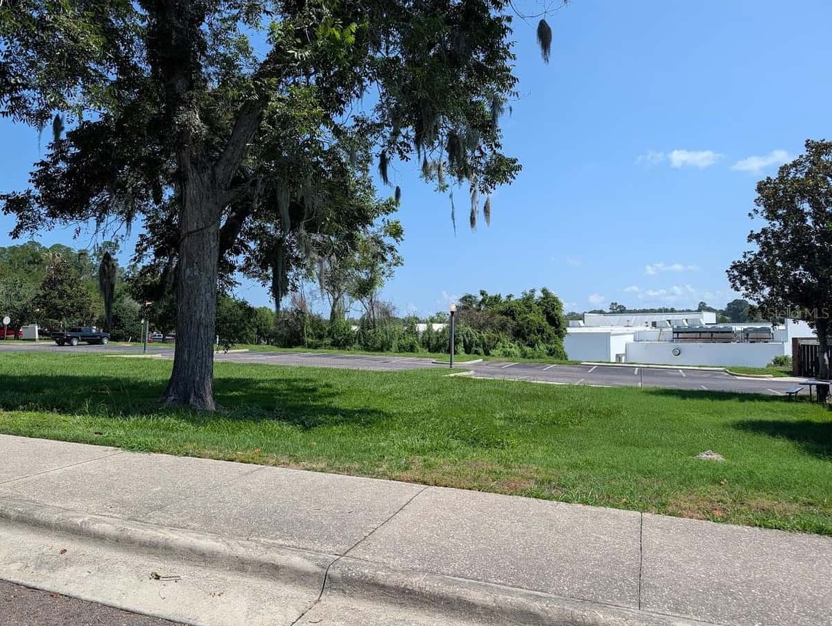 XX 151ST BOULEVARD