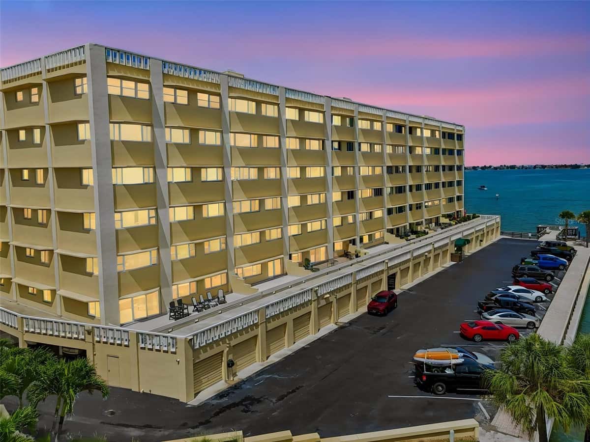 100 BLUFF VIEW DRIVE