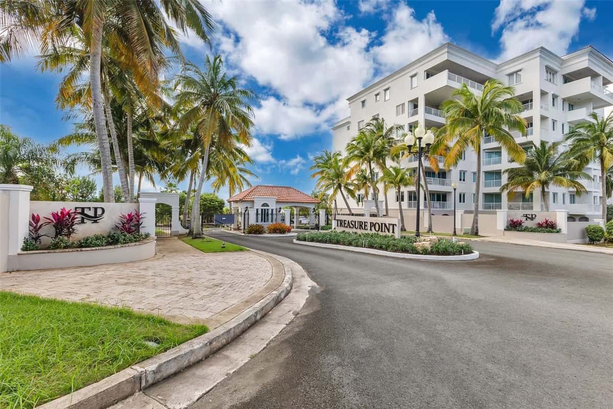 6690 CALLE TURQUOISE