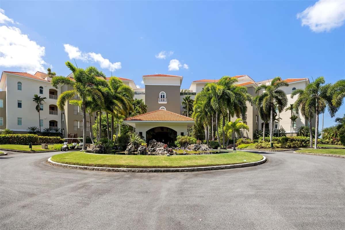 500 PLANTATION DR.