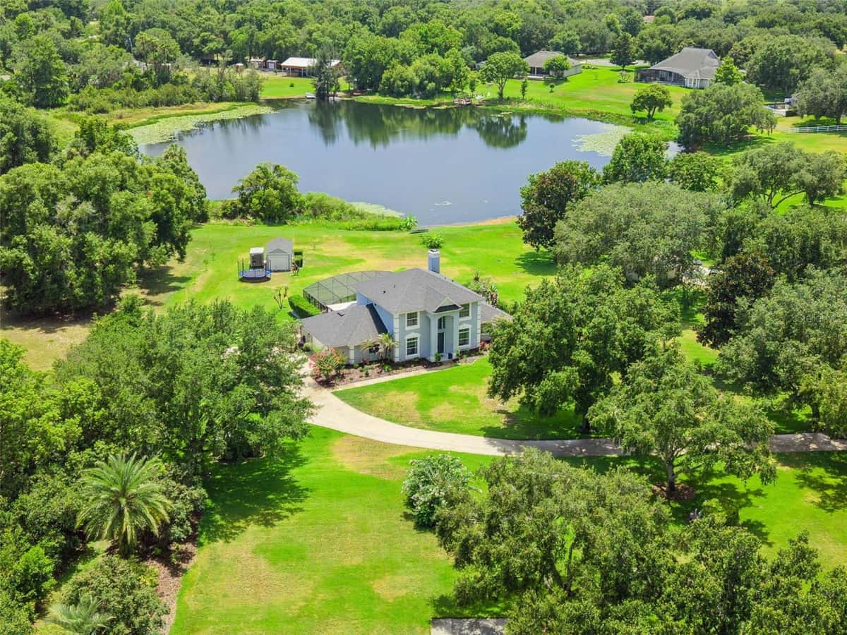 7648 LAKE ANGELINA DRIVE