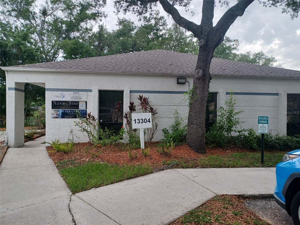 13304 WINDING OAK COURT