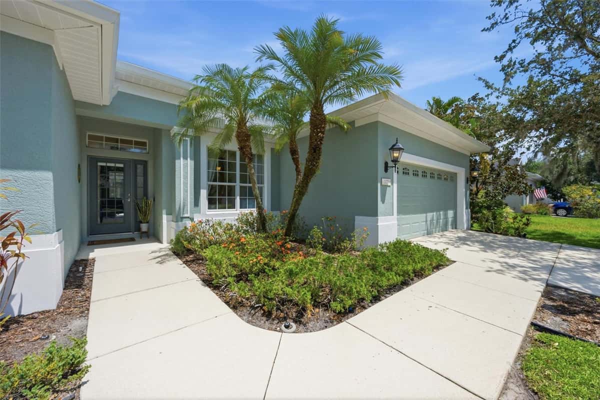 11758 HIDDEN FOREST LOOP