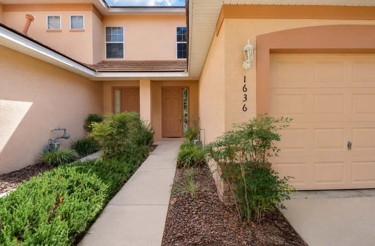 1636 SPRING MEADOW LOOP