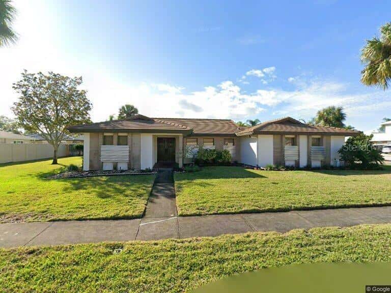 645 FLORENCE COURT