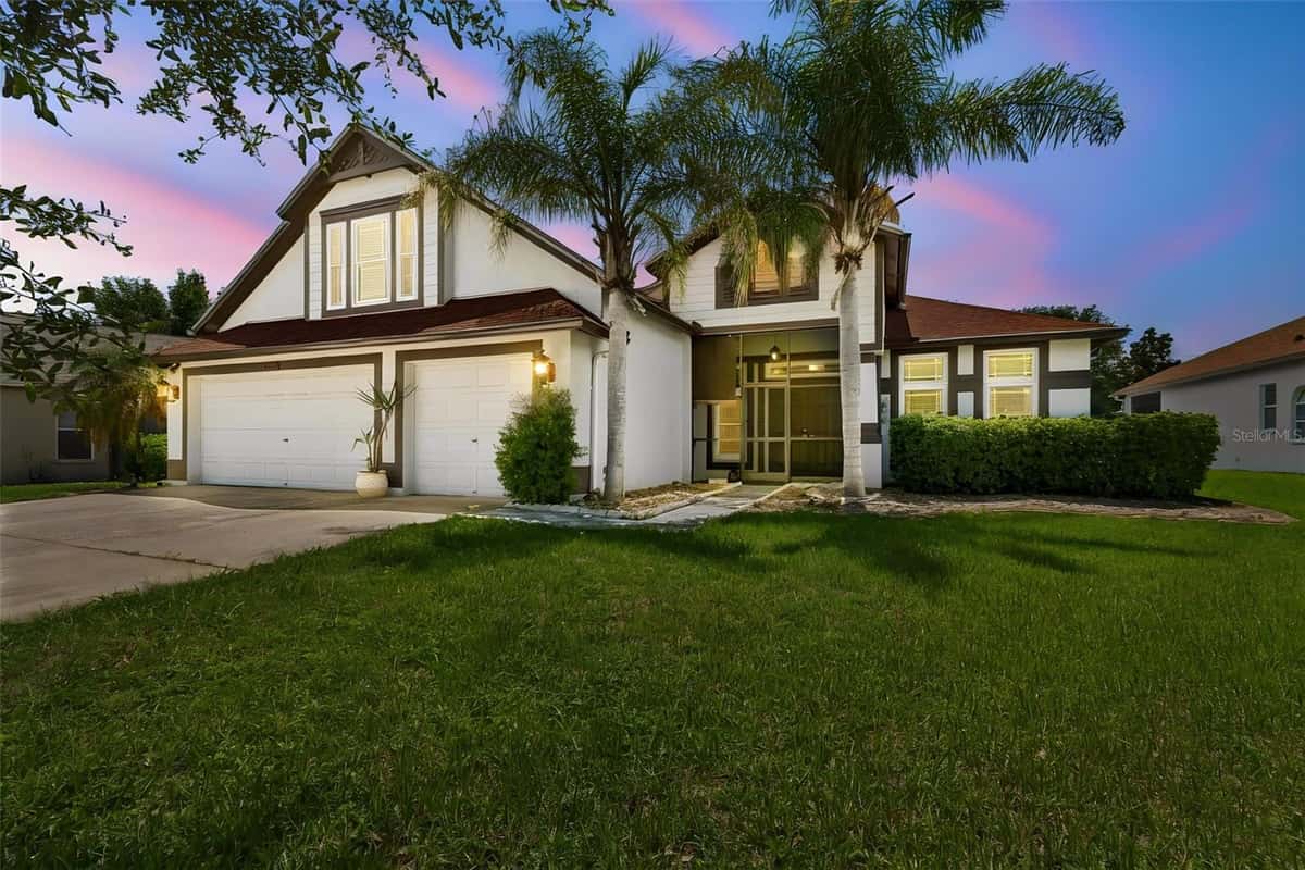 5737 WYNSTONE LANE