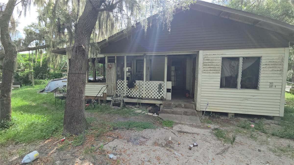 365 80 FOOT ROAD