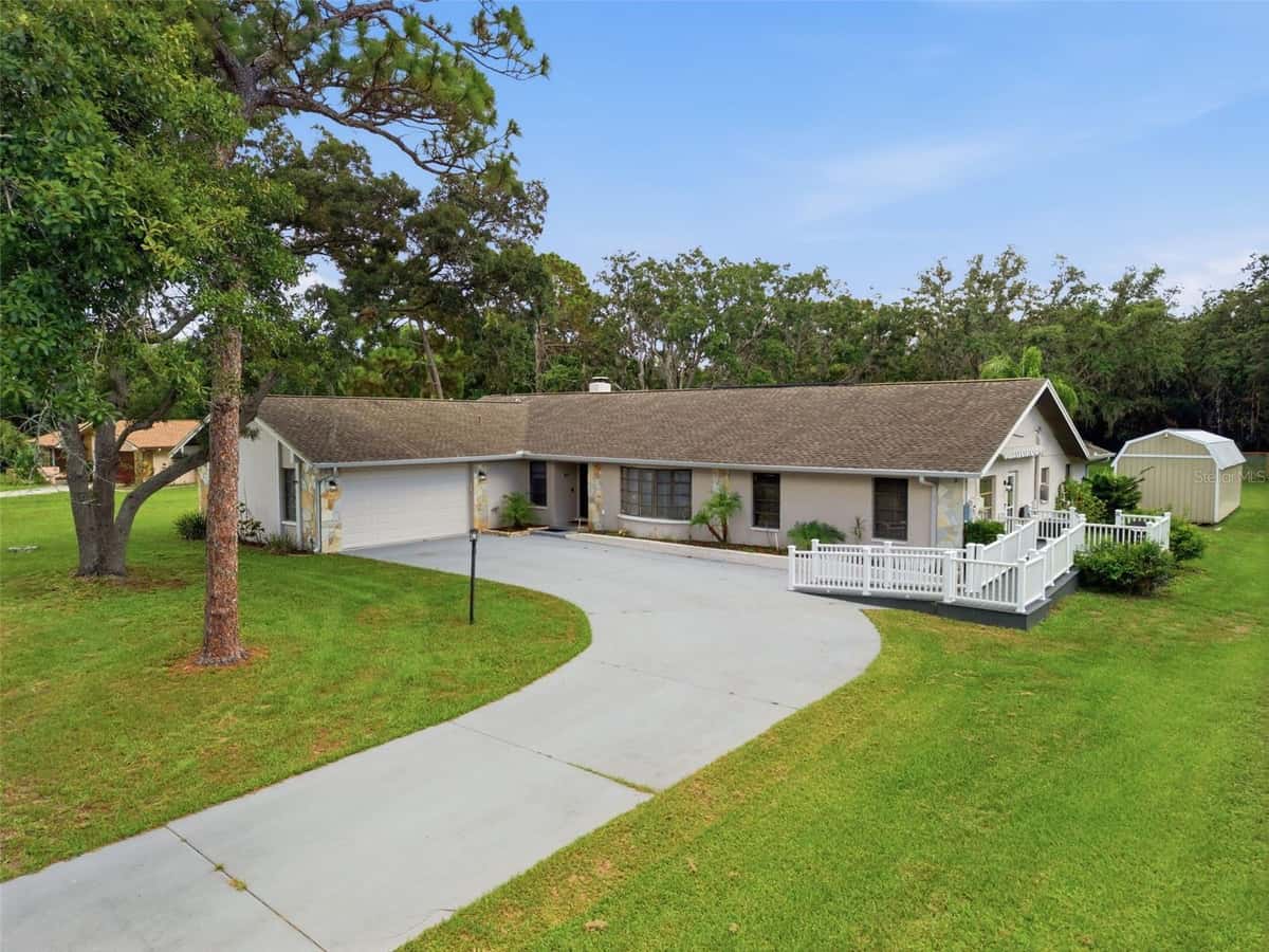 6706 WALDORF COURT