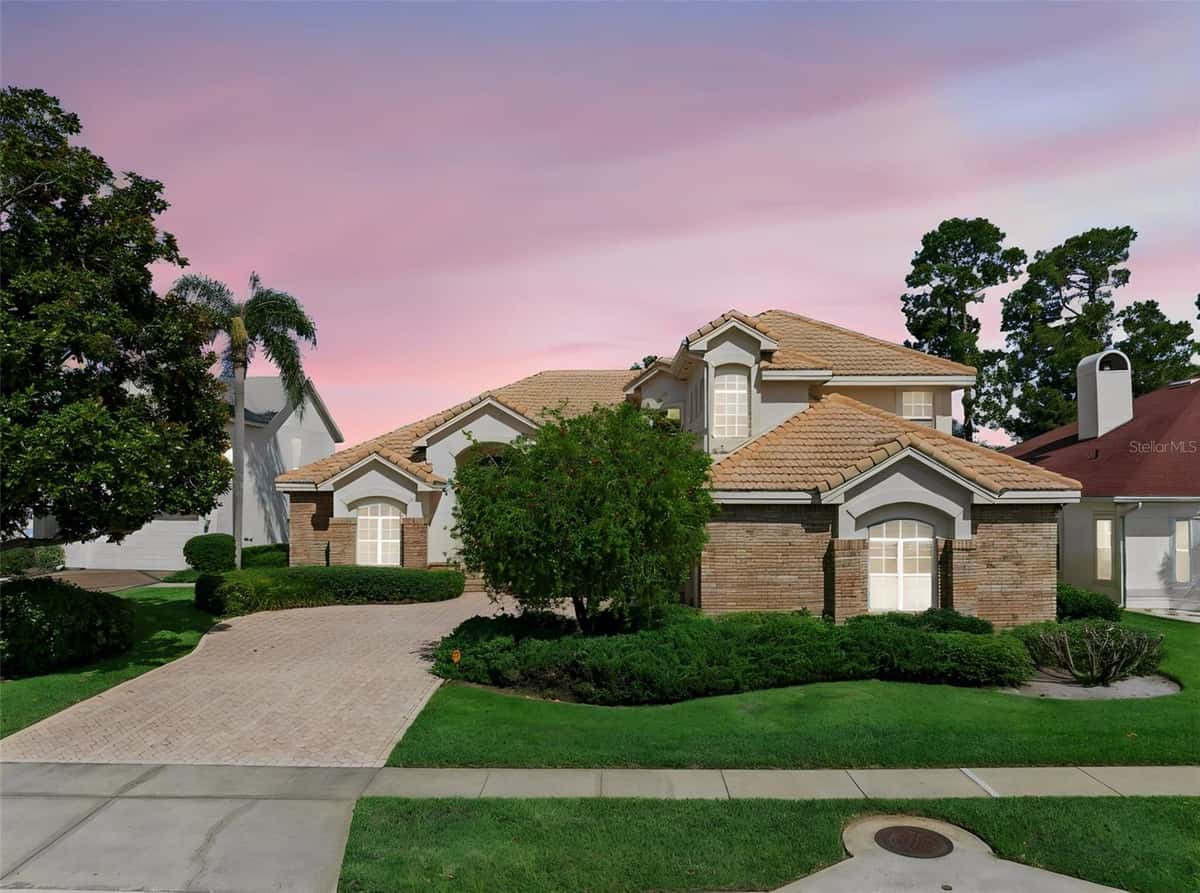 1901 EDGEWATER DRIVE