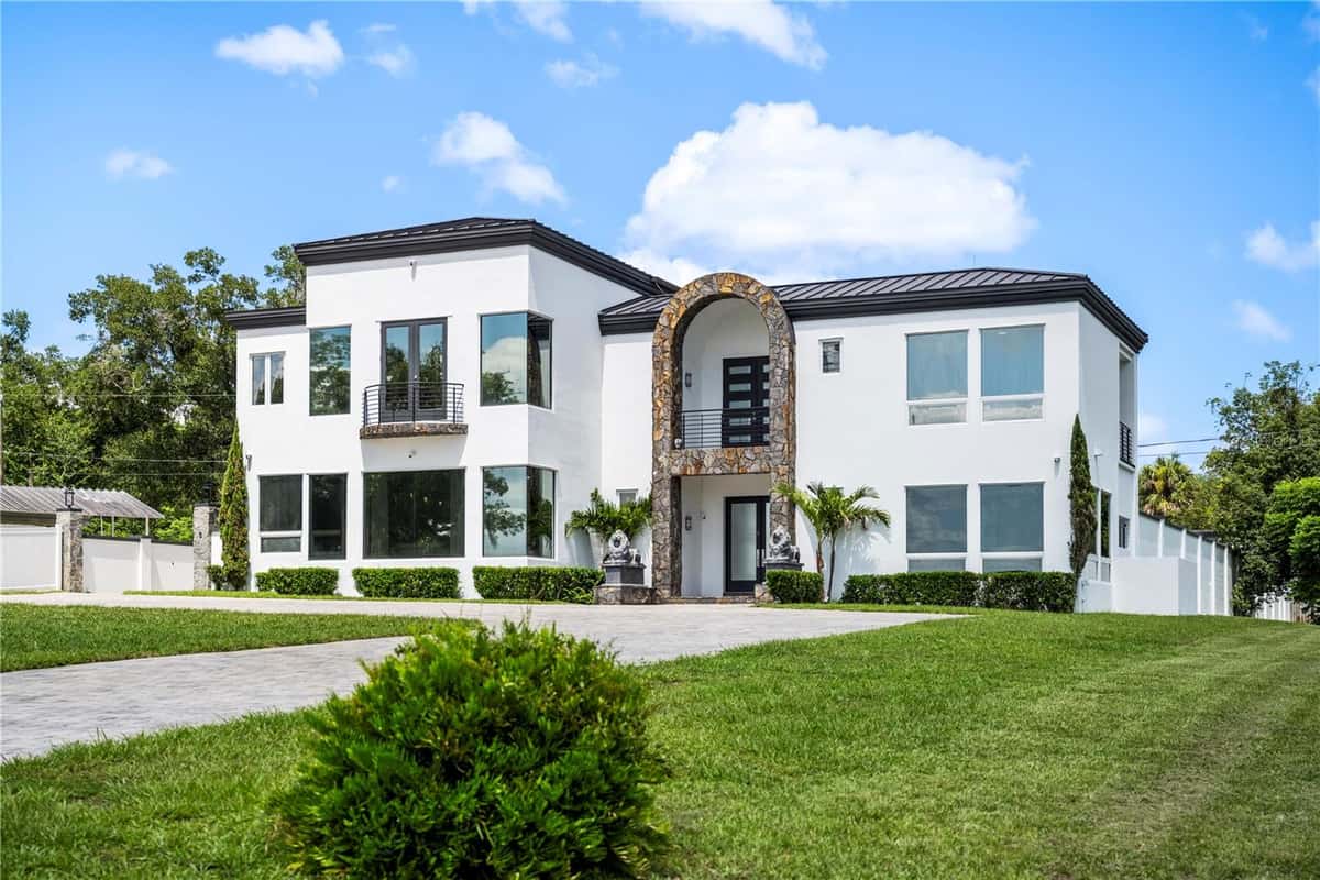 736 LAKE WINNEMISSETT DRIVE