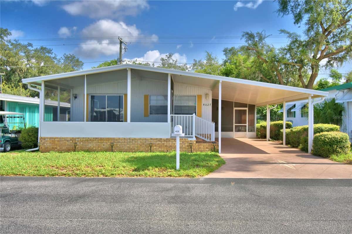 4027 ROLLING OAKS DRIVE