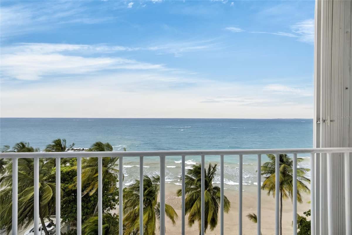 3409 AVE. ISLA VERDE