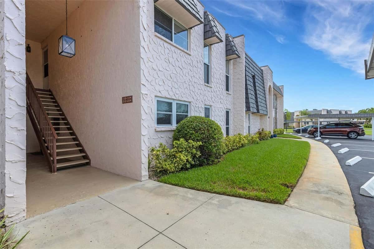 114 FERNWOOD CIRCLE